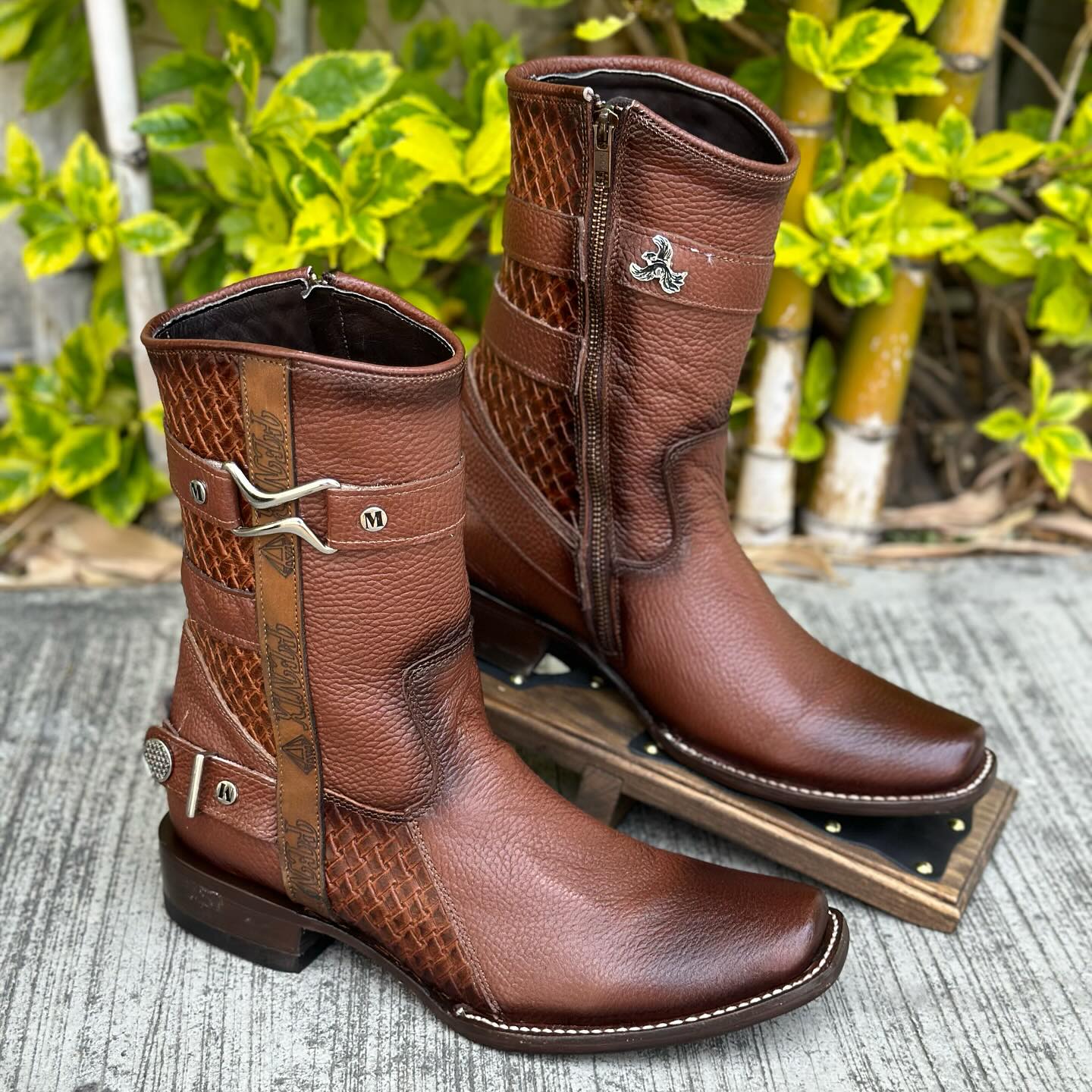 Men's Vintage Braided Deerskin Boots