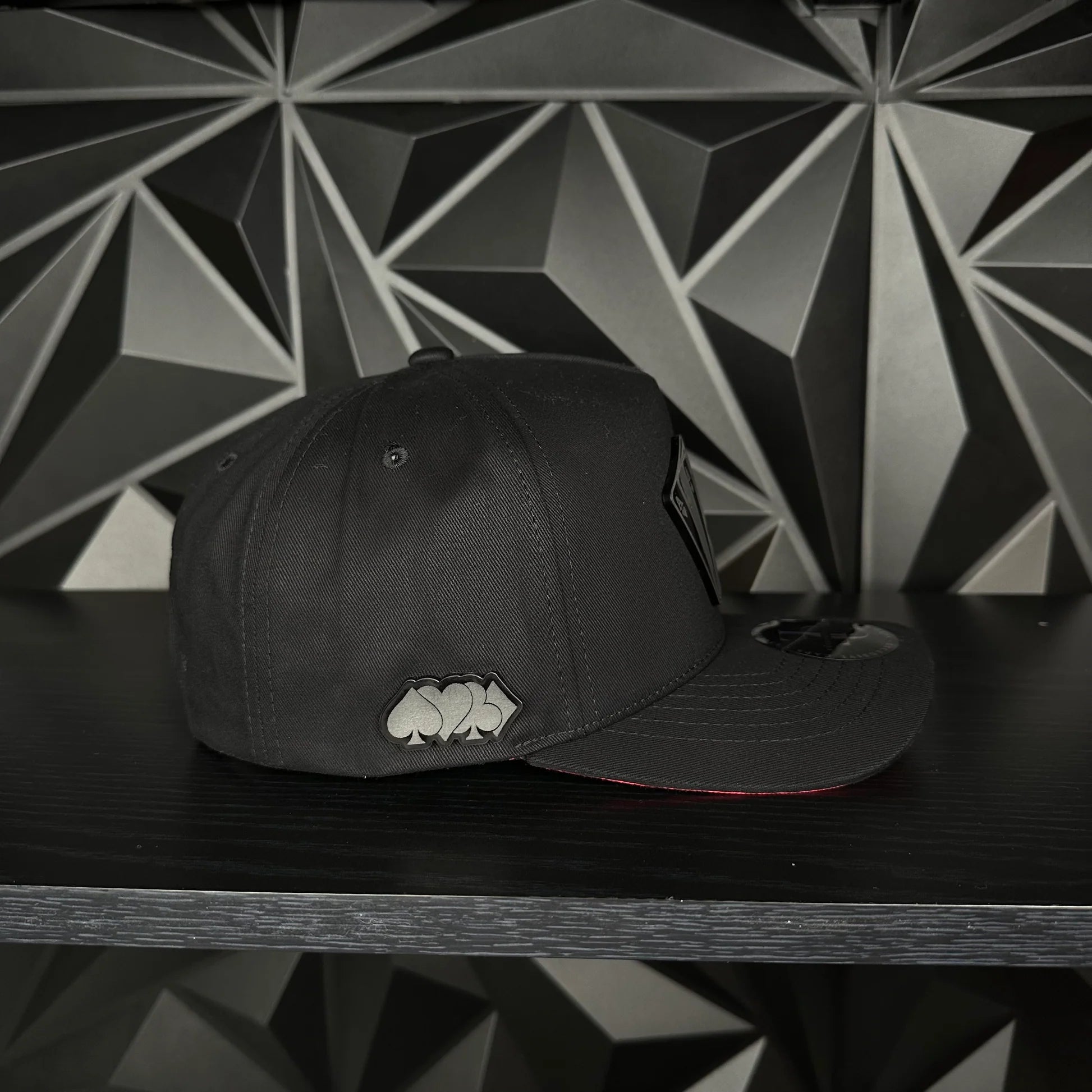Playing Cards SnapBack Baseball Cap - Black/Red