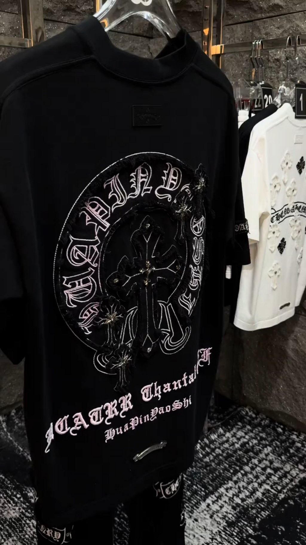 Embroidered Short Sleeve Sweatshirt