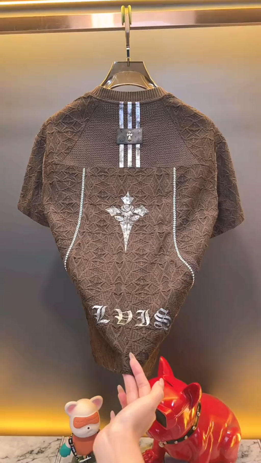 Brown Diamond Cross Embroidered Knit T-Shirt