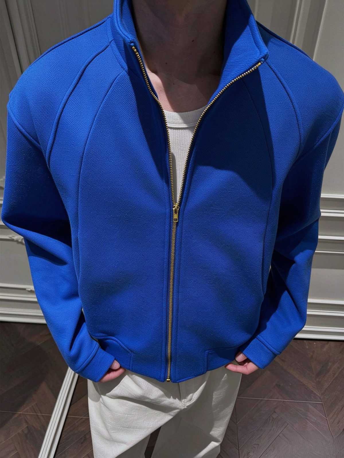 Minimalist Stand-Collar Zip-Up Sweatshirt