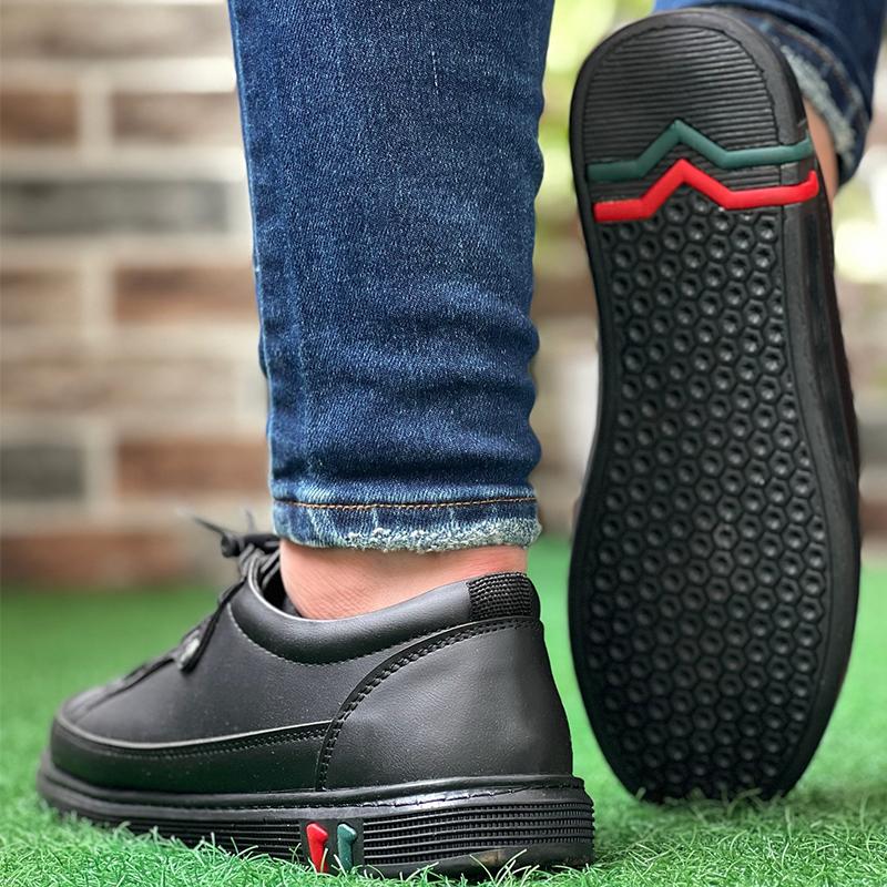 Men's Soft Sole Lace-up Leather Casual Shoes