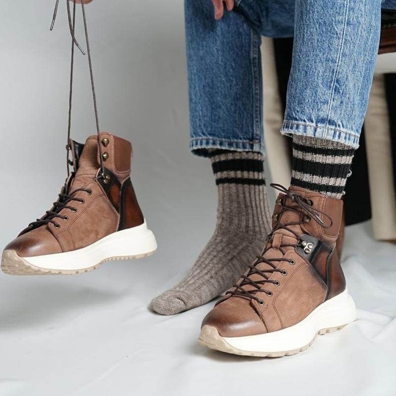 Men's Lace-Up Leather Soft Sole High Top Casual Shoes